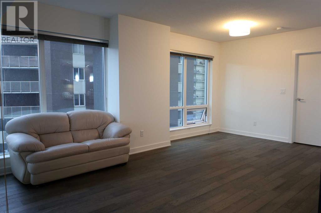 Single Family House for Sale in    Avenue SW Downtown Commercial Core Calgary 