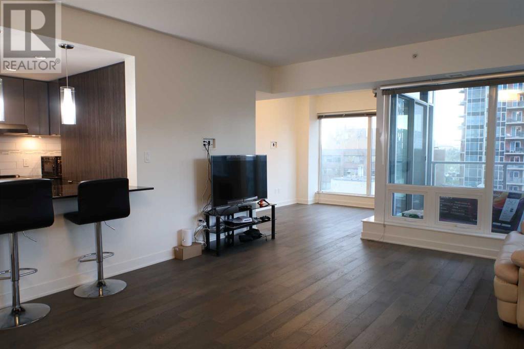 Single Family House for Sale in    Avenue SW Downtown Commercial Core Calgary 