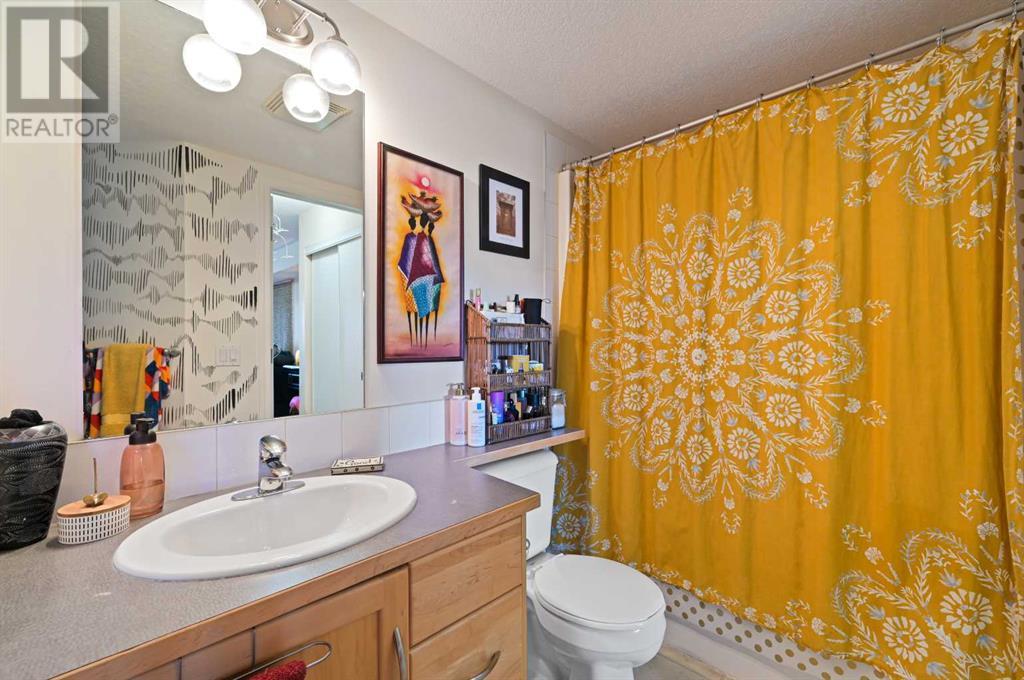 Single Family House for Sale in   fourth Street NE Beddington Heights Calgary 