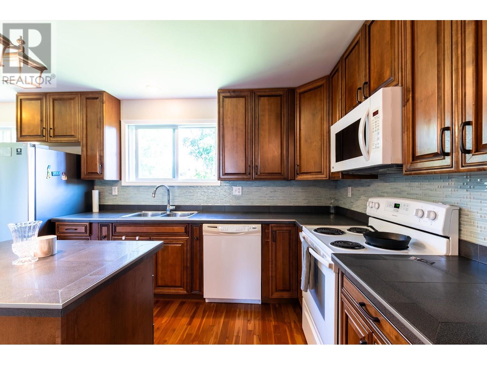 Photo 11 of 1678 Kenwood Street, Prince George BC
