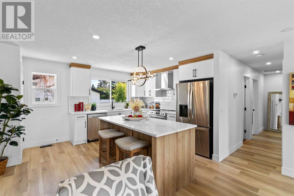 Single Family House Bungalow for Sale in  Pinewind Road NE Pineridge Calgary 