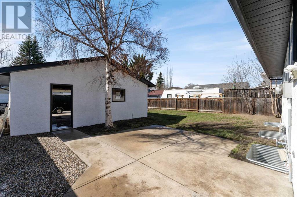Single Family House Bungalow for Sale in  Pinewind Road NE Pineridge Calgary 