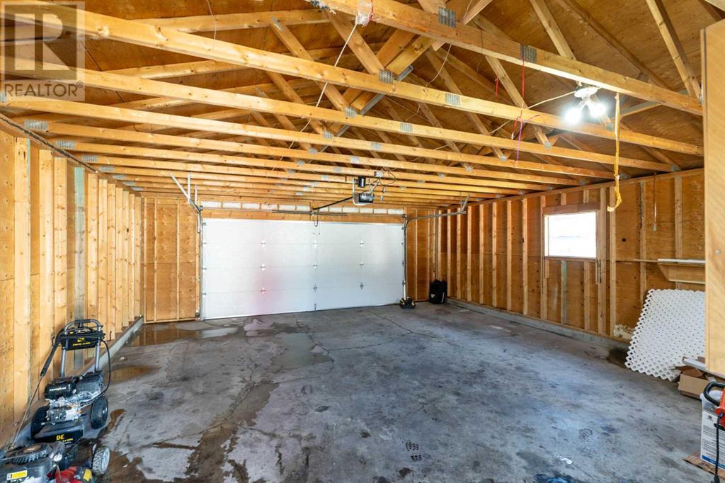 Single Family House Bungalow for Sale in  Pinewind Road NE Pineridge Calgary 