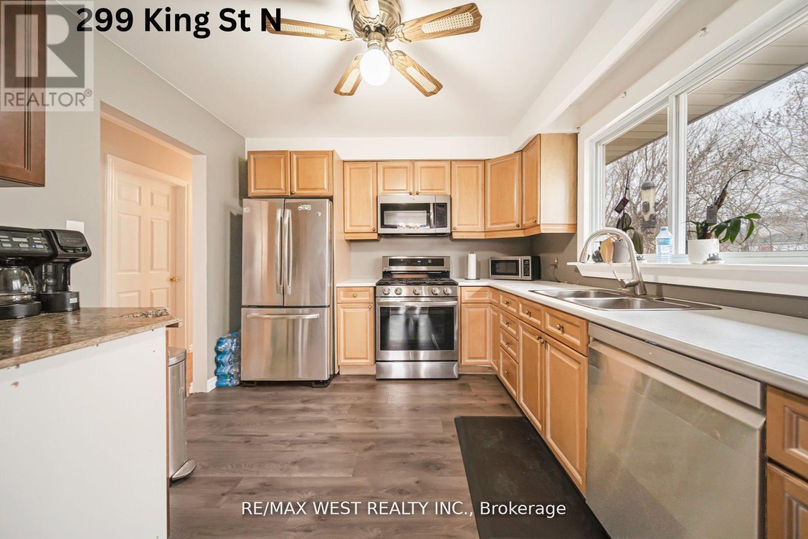 Photo 18 of 299 295 King Street N, New Tecumseth ON