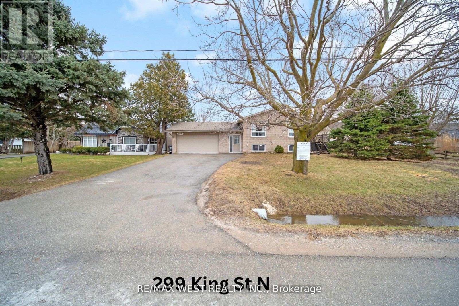 Photo 26 of 299 295 King Street N, New Tecumseth ON