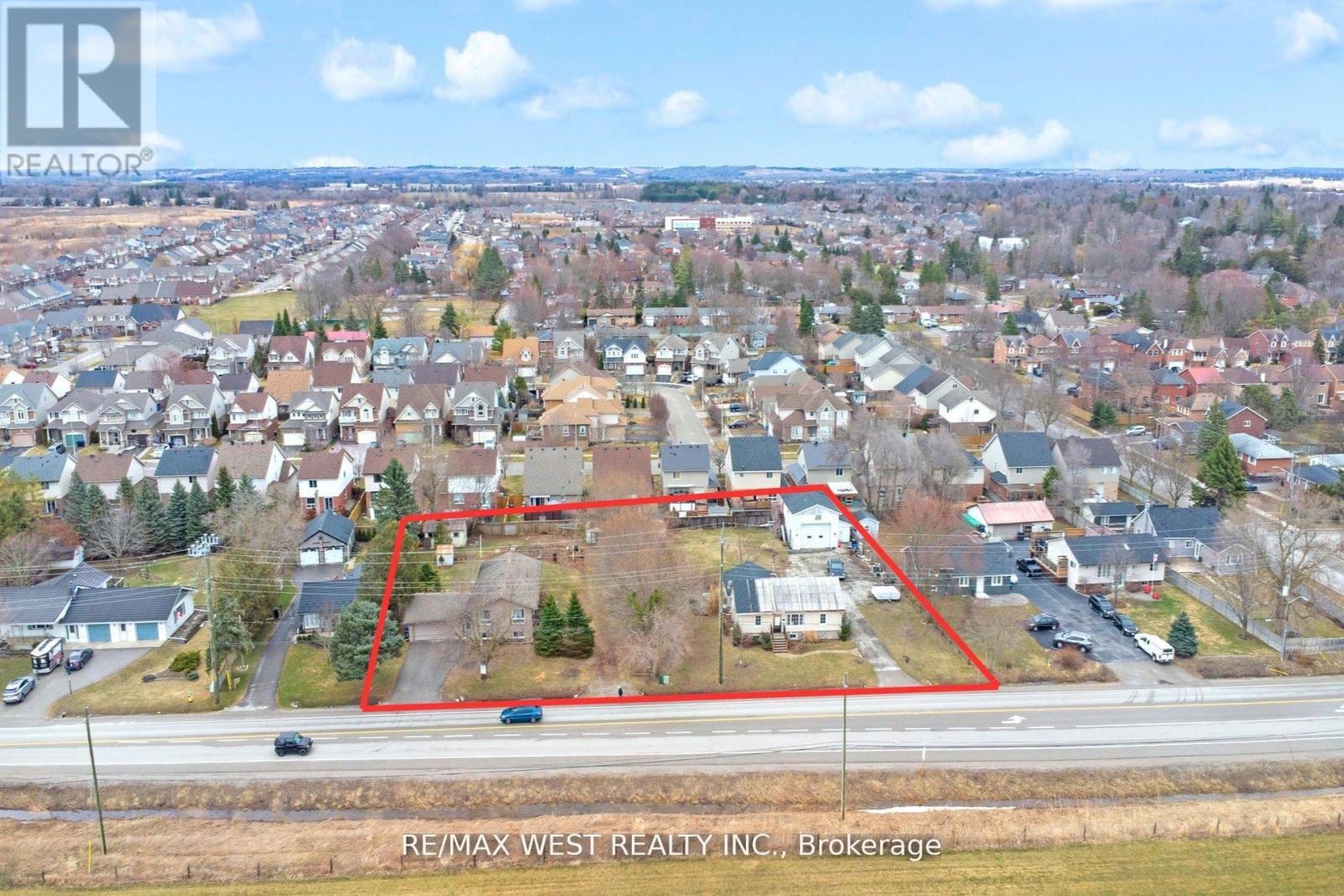 Photo 4 of 299 295 King Street N, New Tecumseth ON
