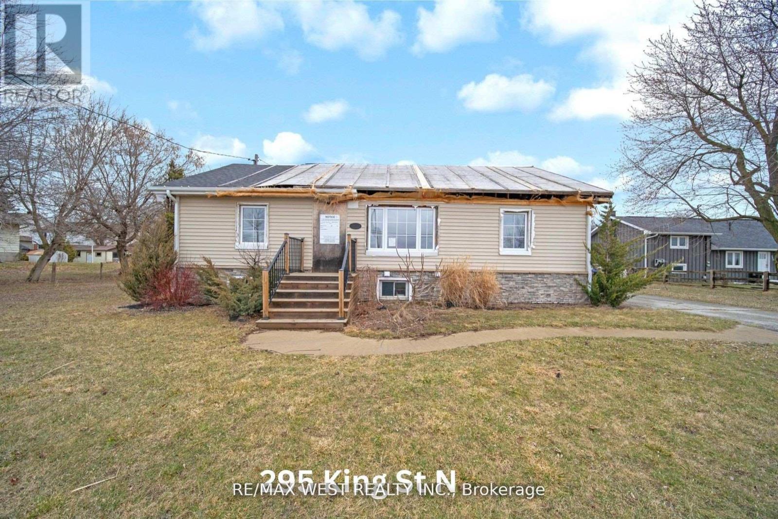 Photo 6 of 299 295 King Street N, New Tecumseth ON