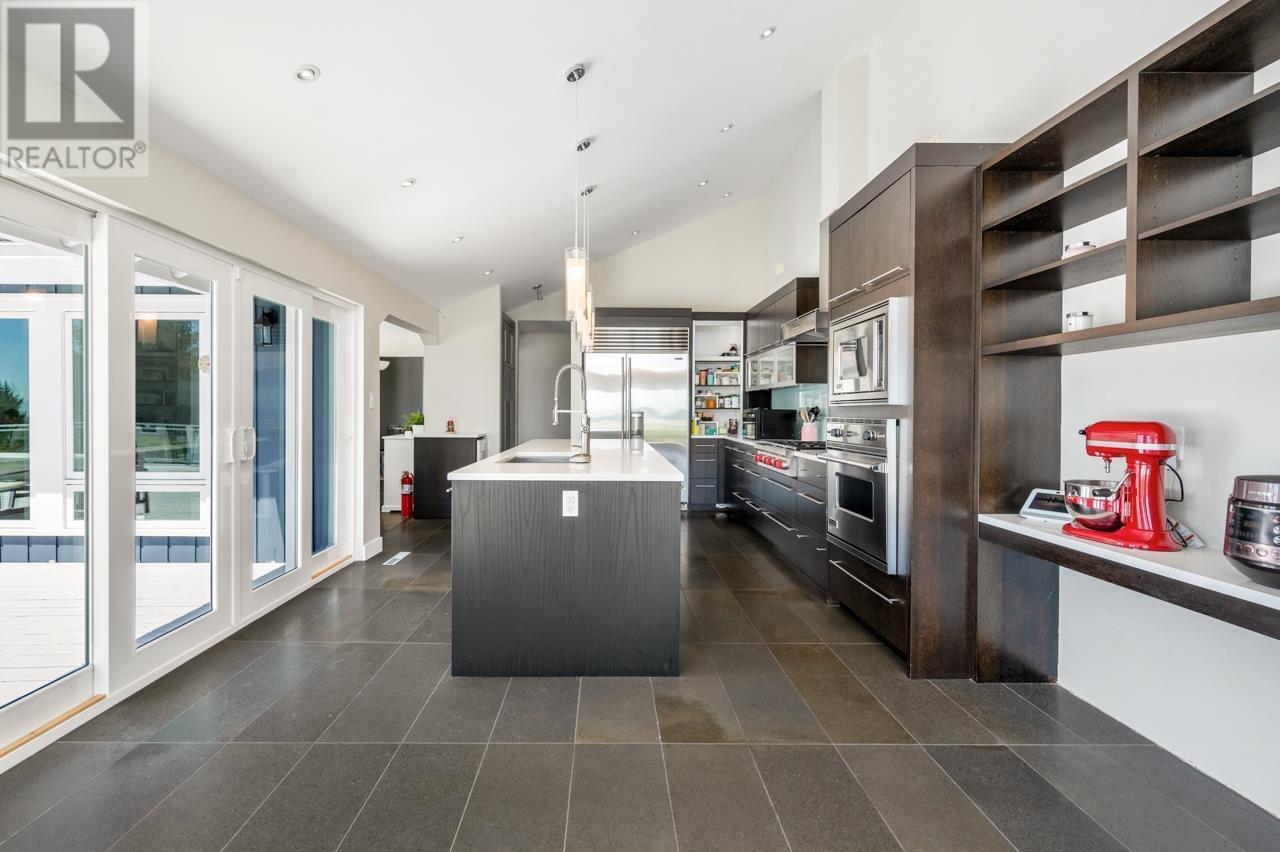 Photo 3 of 4111 Burkehill Road, West Vancouver BC