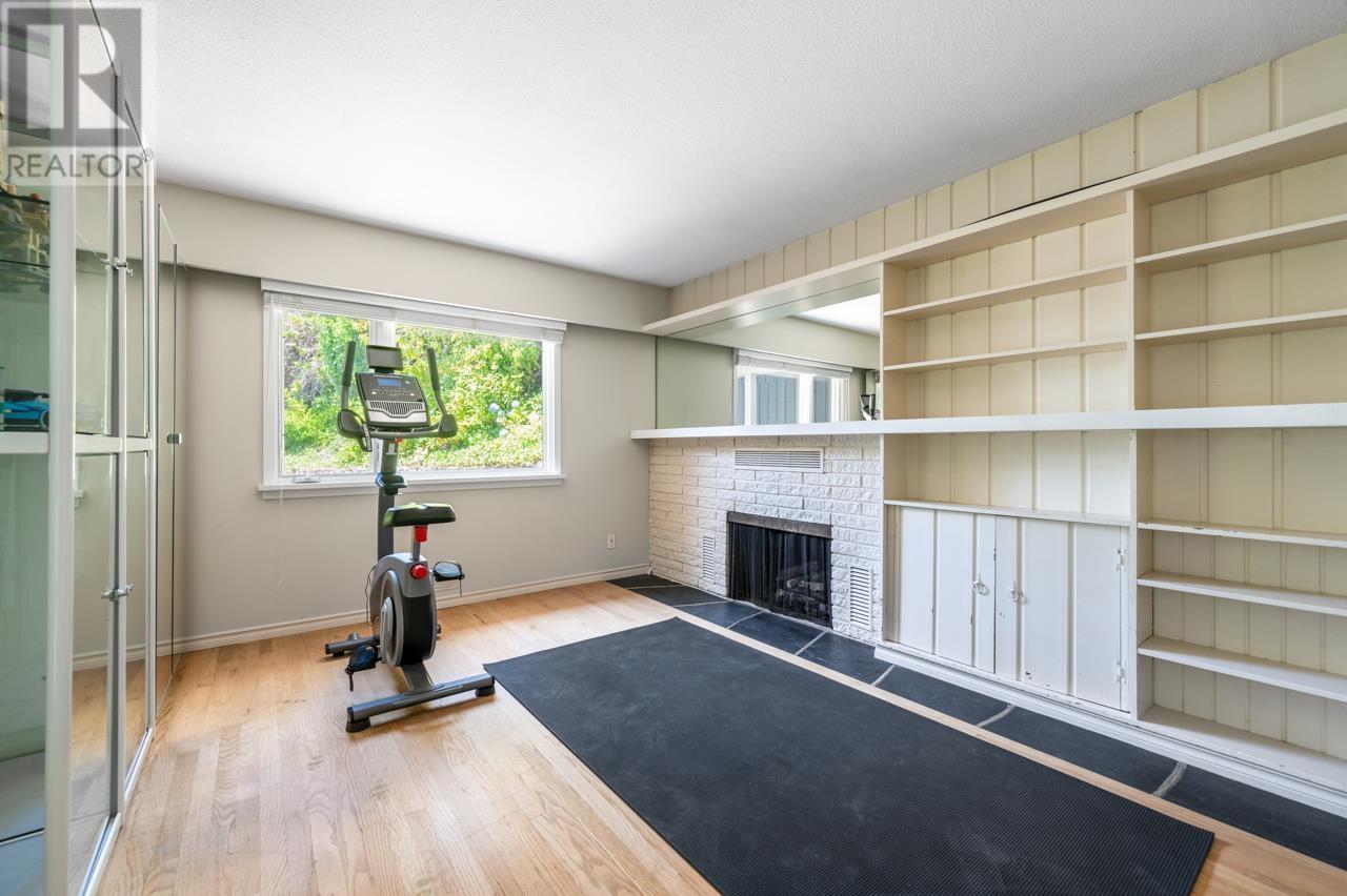 Photo 24 of 4111 Burkehill Road, West Vancouver BC