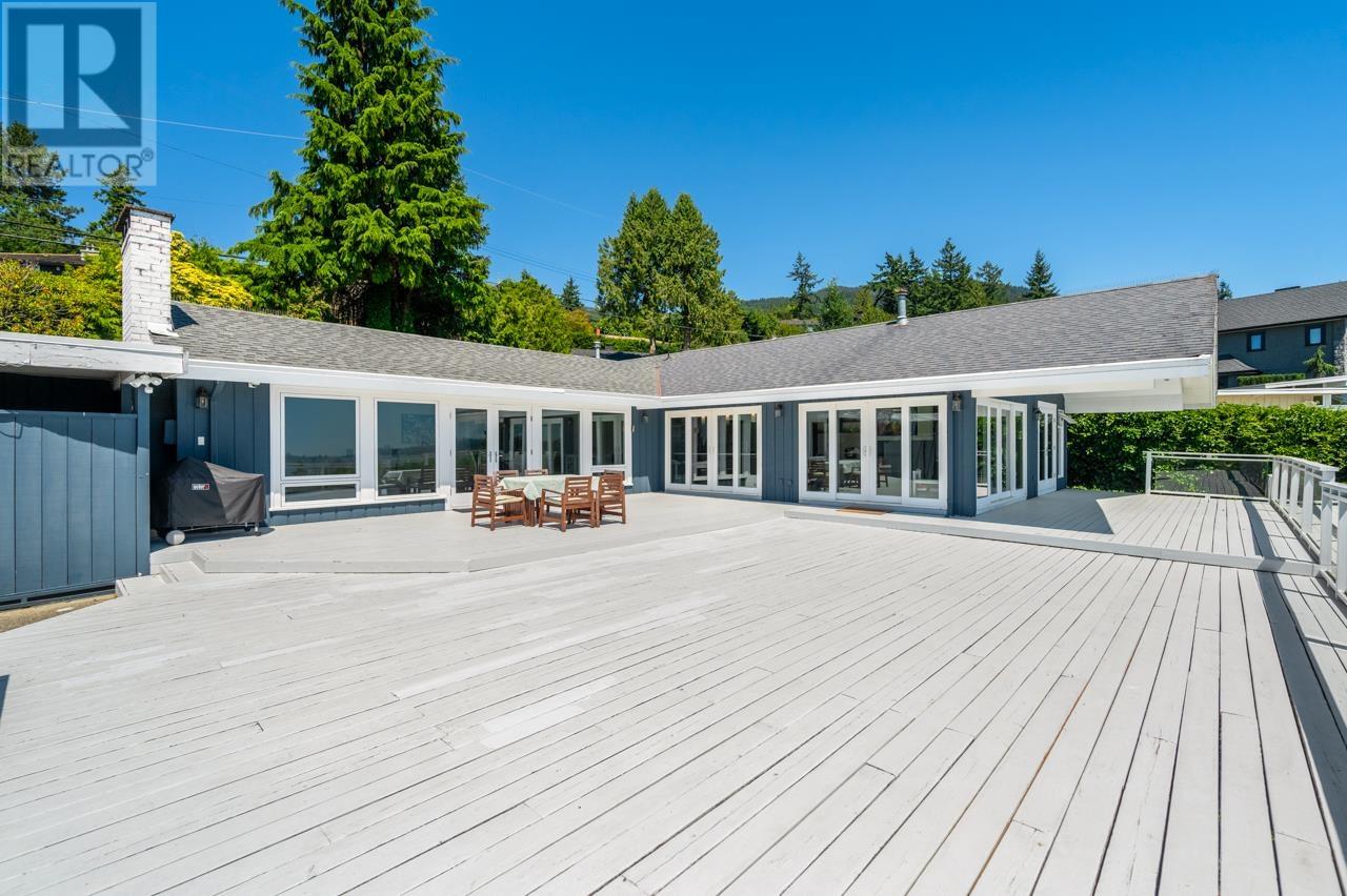 Photo 29 of 4111 Burkehill Road, West Vancouver BC