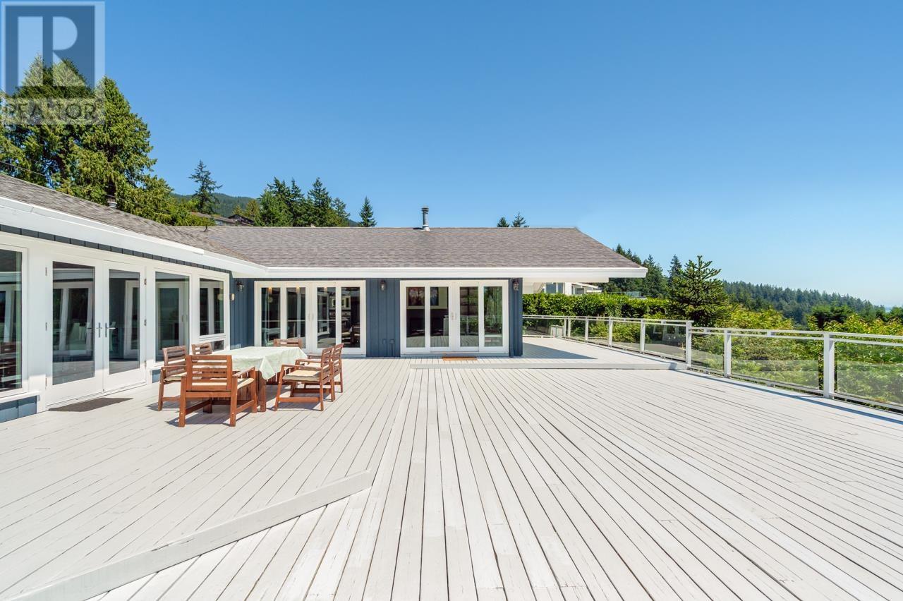 Photo 36 of 4111 Burkehill Road, West Vancouver BC