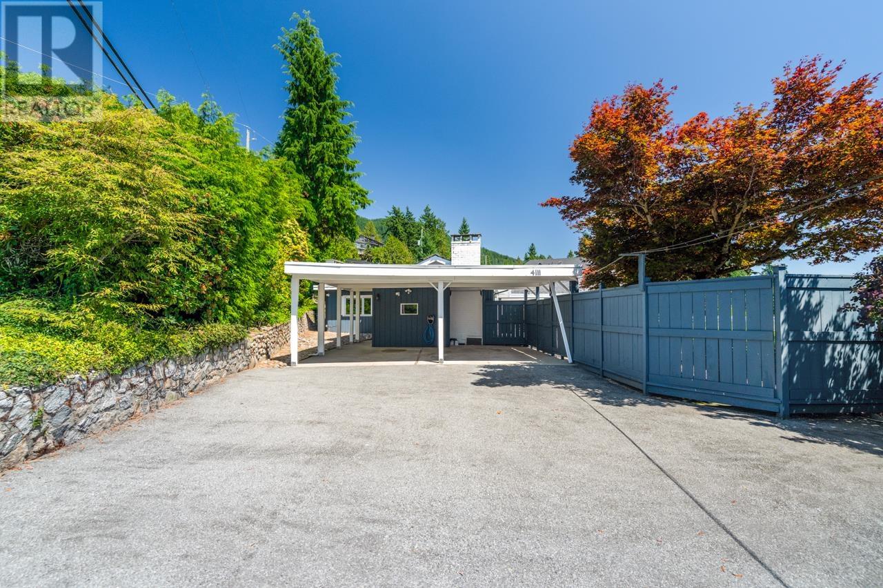 Photo 23 of 4111 Burkehill Road, West Vancouver BC
