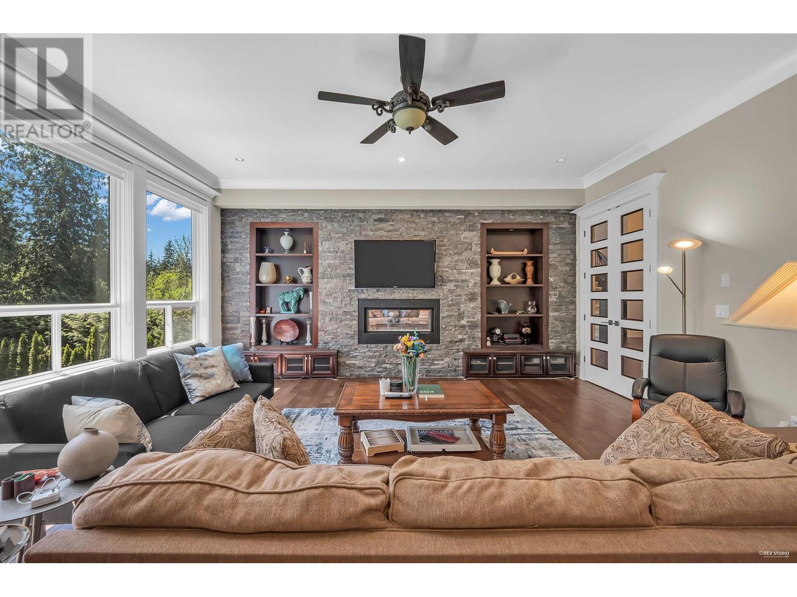 1025 THOMSON ROAD, Anmore