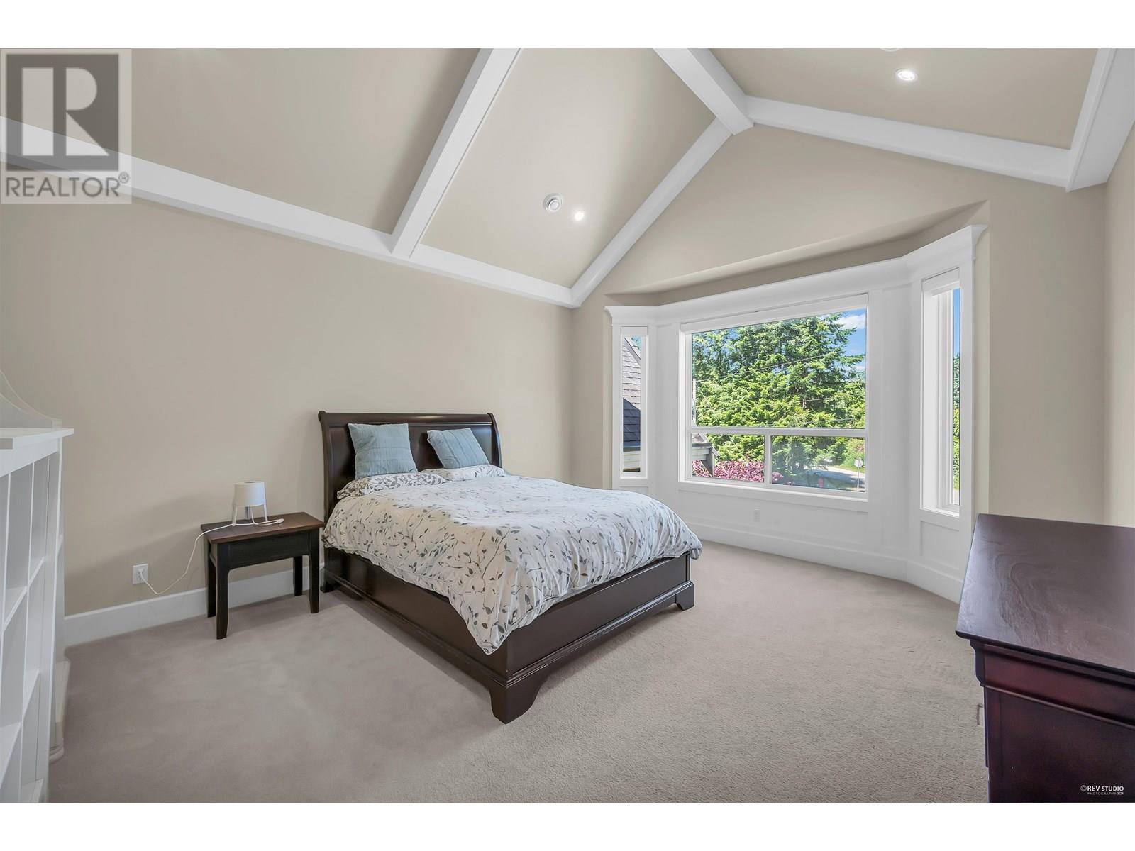 1025 THOMSON ROAD, Anmore