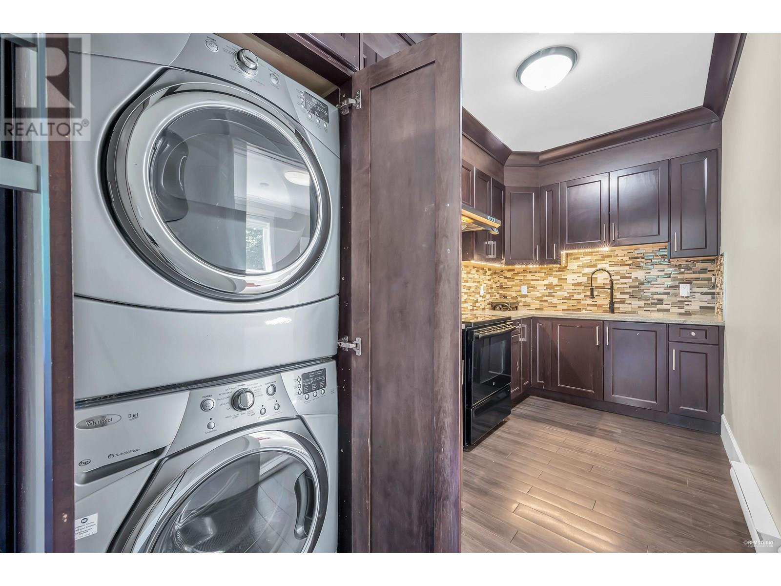 1025 THOMSON ROAD, Anmore