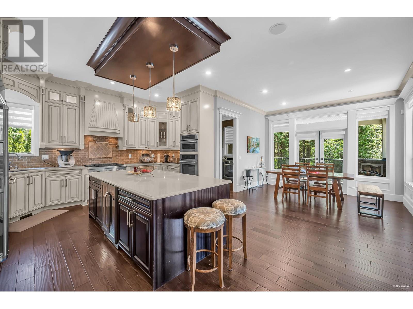 1025 THOMSON ROAD, Anmore