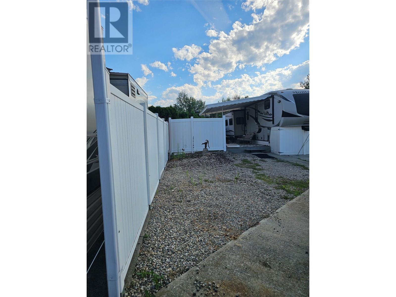 535 415 Commonwealth Road, Kelowna