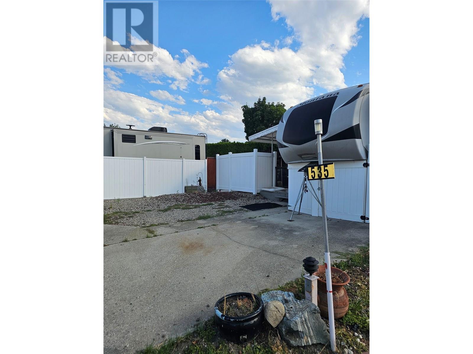 535 415 Commonwealth Road, Kelowna