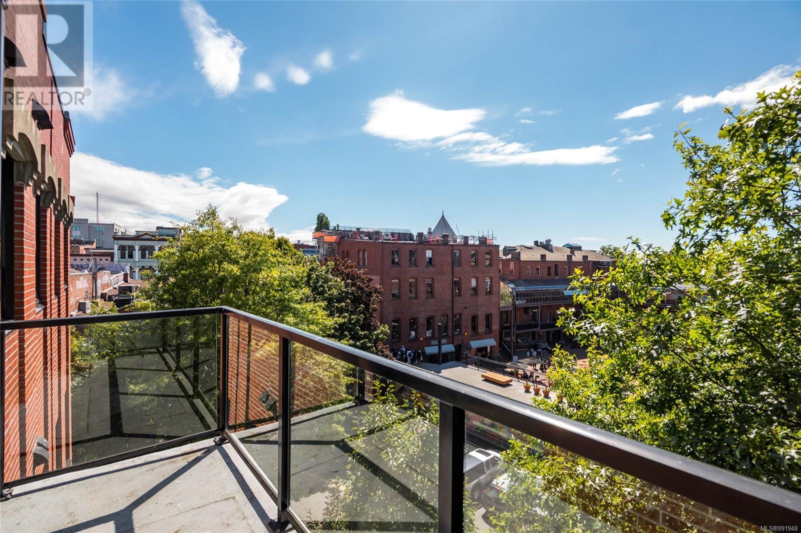 313 595 Pandora Avenue, Victoria