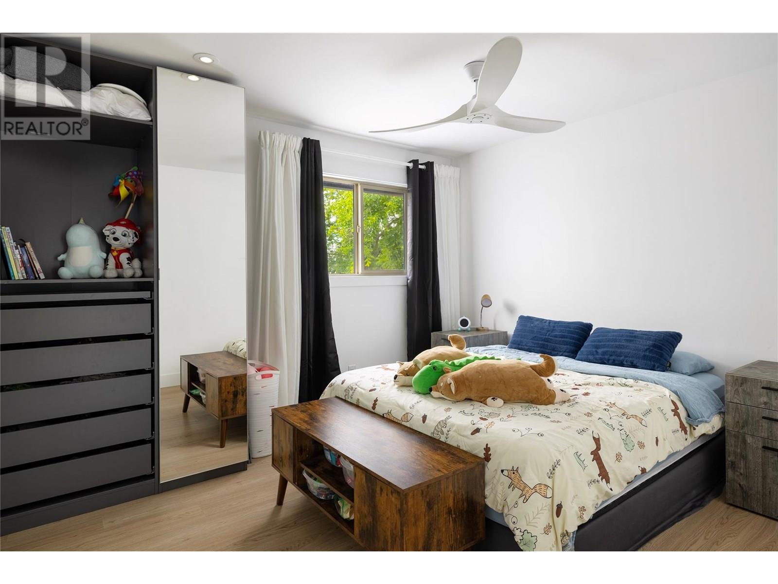 Photo 14 of 4265 Lakeshore Road, Kelowna BC
