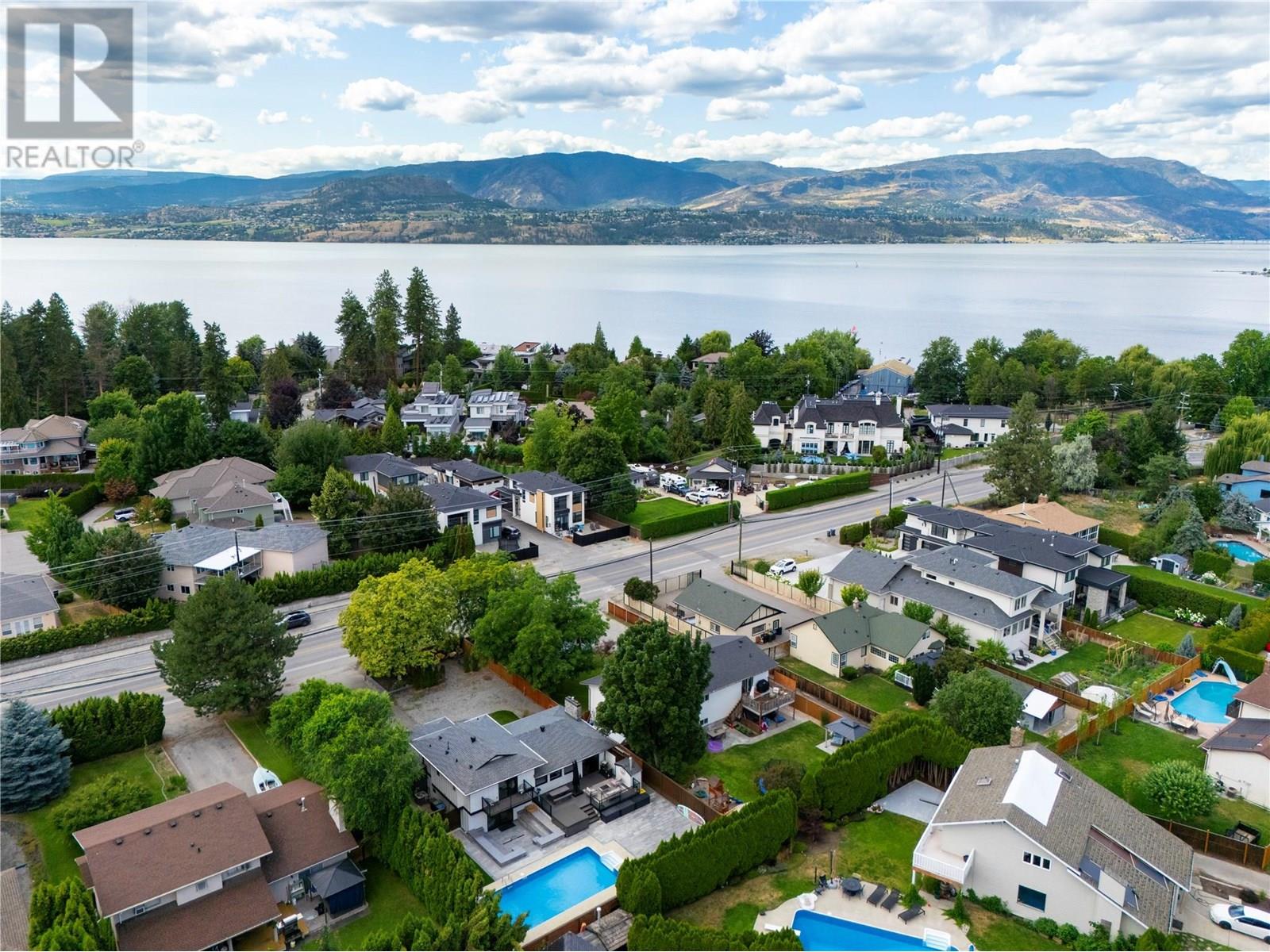 Photo 13 of 4265 Lakeshore Road, Kelowna BC