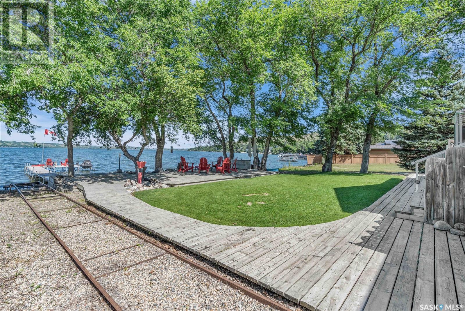 Photo 33 of 430 Poplar Drive, Katepwa Beach SK