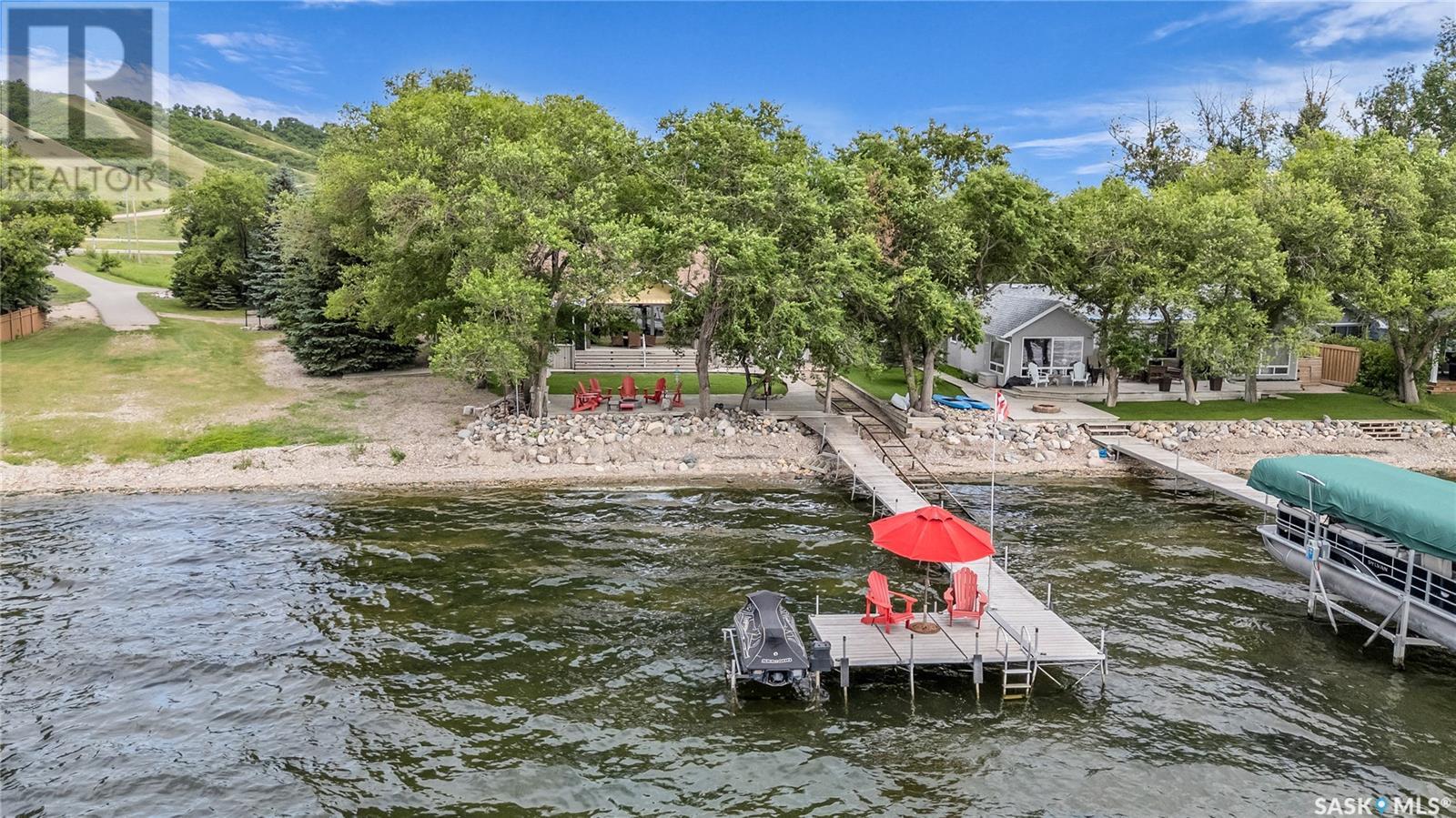 Photo 15 of 430 Poplar Drive, Katepwa Beach SK