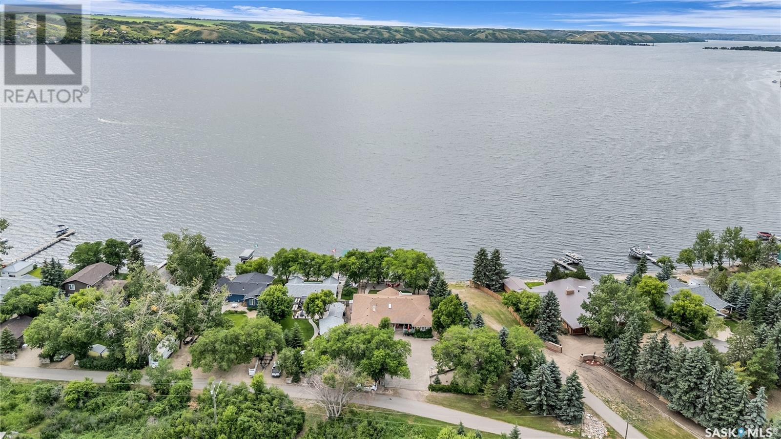 Photo 34 of 430 Poplar Drive, Katepwa Beach SK