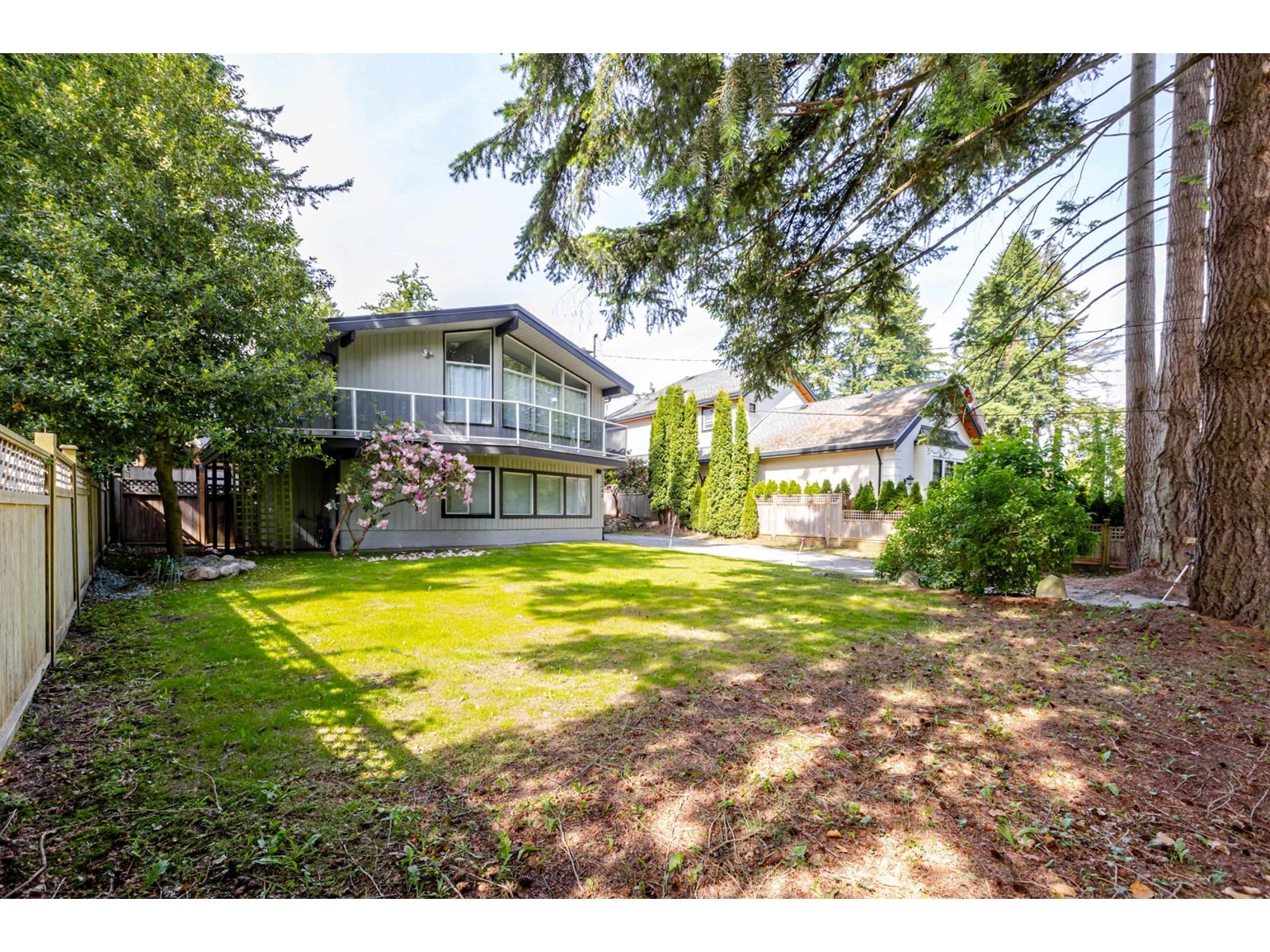 Photo 17 of 12343 New Mclellan Road, Surrey BC