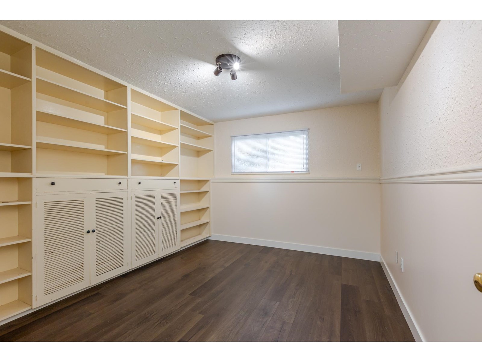 Photo 12 of 12343 New Mclellan Road, Surrey BC