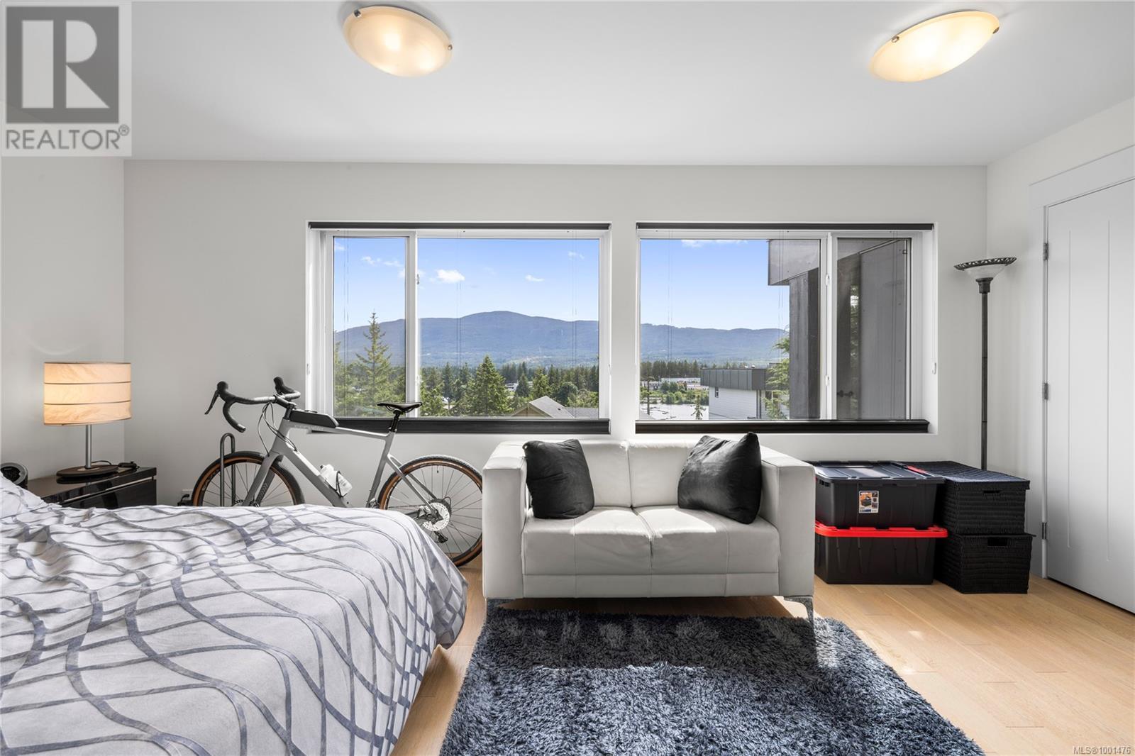 Photo 22 of 241 Woodhaven Dr, Nanaimo BC