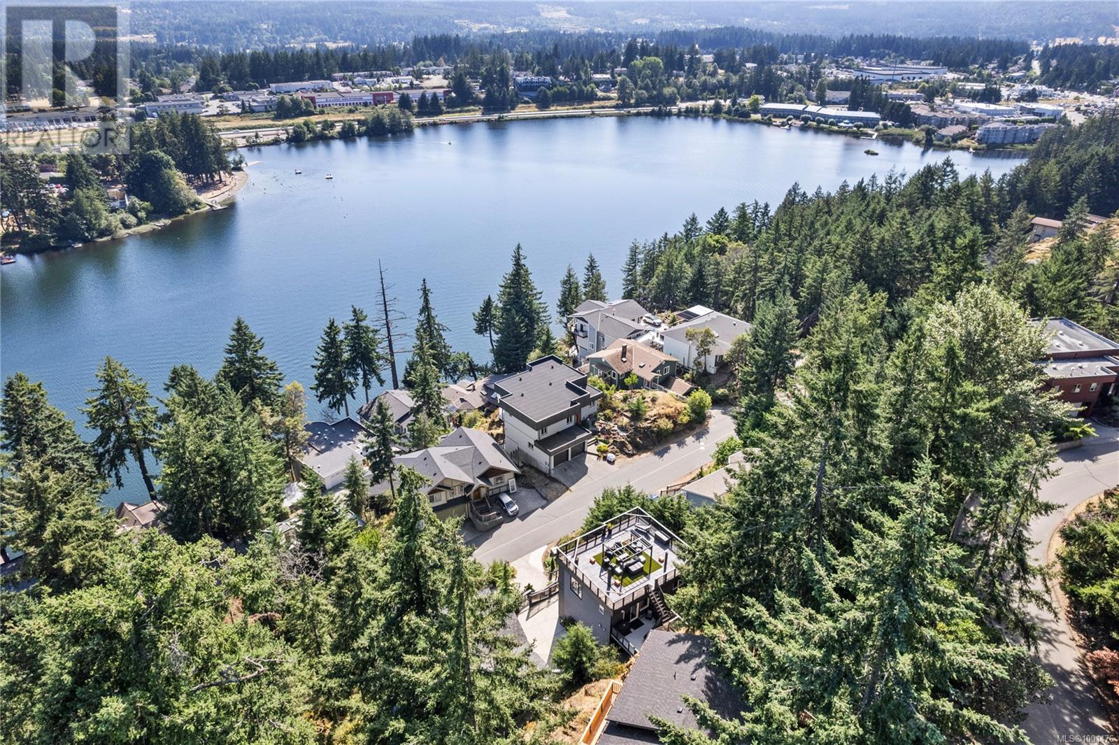 Photo 31 of 241 Woodhaven Dr, Nanaimo BC
