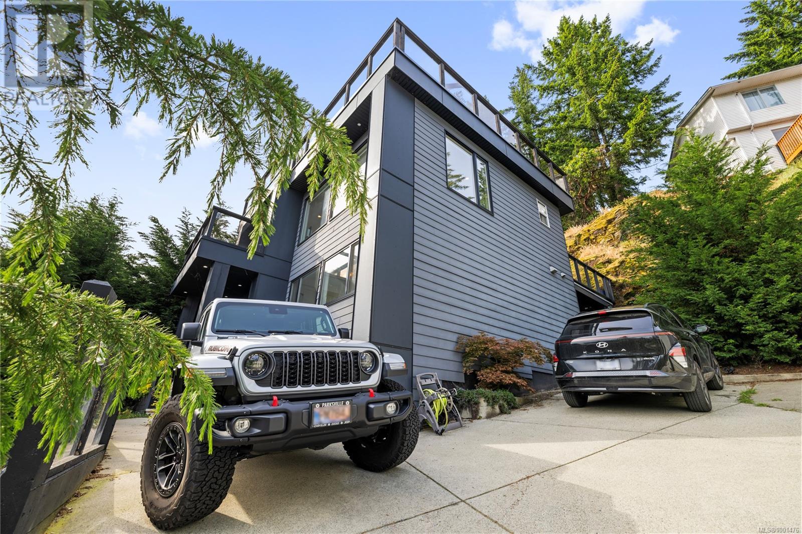 Photo 38 of 241 Woodhaven Dr, Nanaimo BC