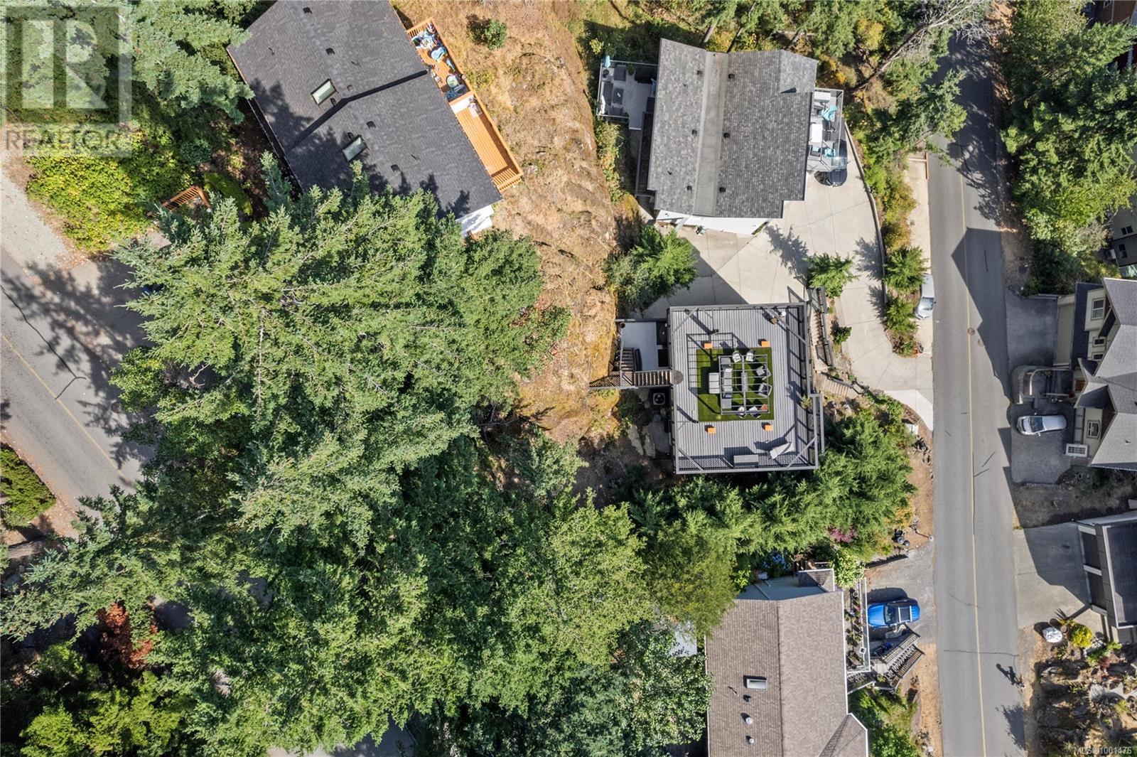 Photo 18 of 241 Woodhaven Dr, Nanaimo BC