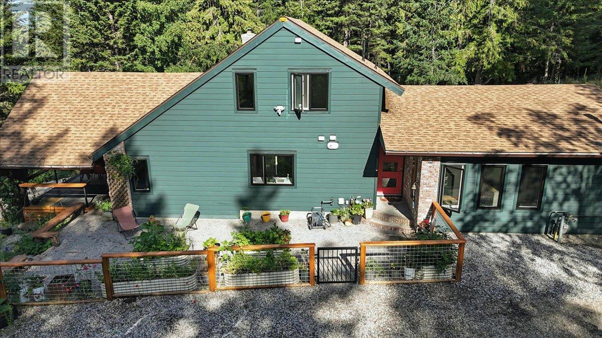 Photo 25 of 8280 Rogers Road, Vernon BC