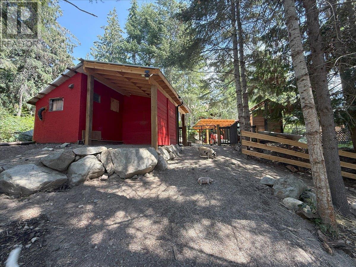 Photo 9 of 8280 Rogers Road, Vernon BC