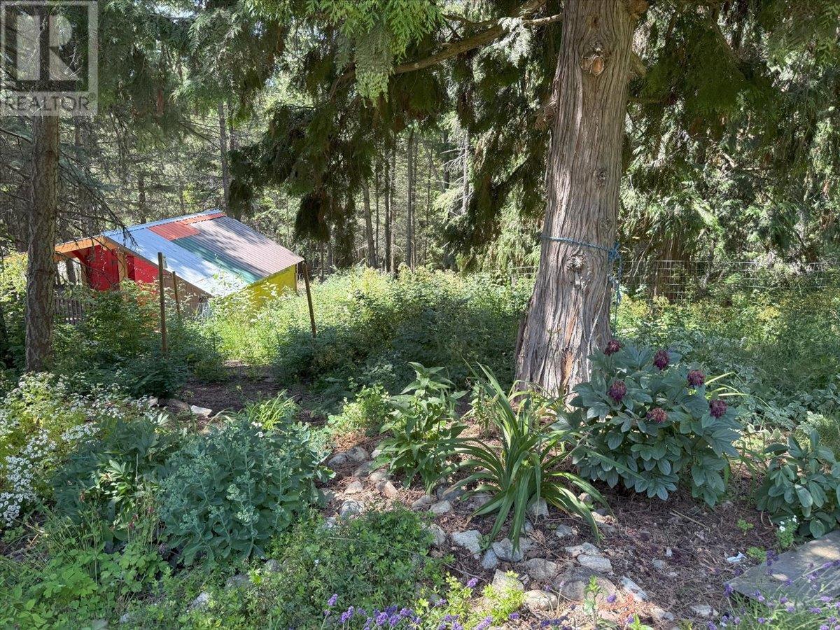 Photo 15 of 8280 Rogers Road, Vernon BC