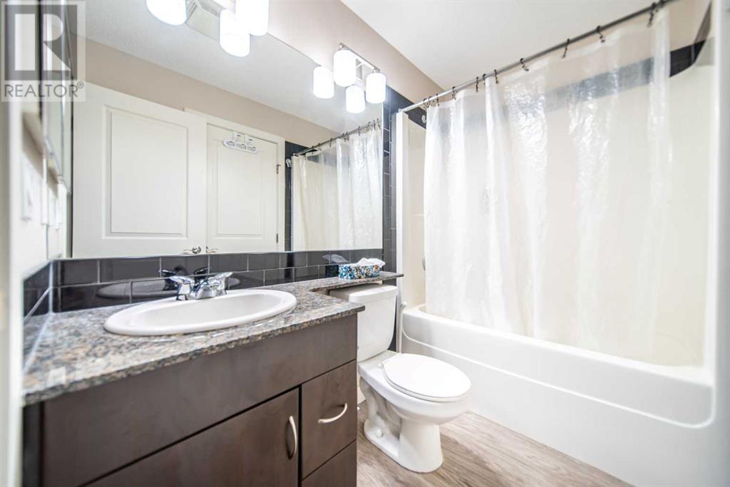 Single Family House for Sale in   Lake Fraser Drive SE Lake Bonavista Calgary 