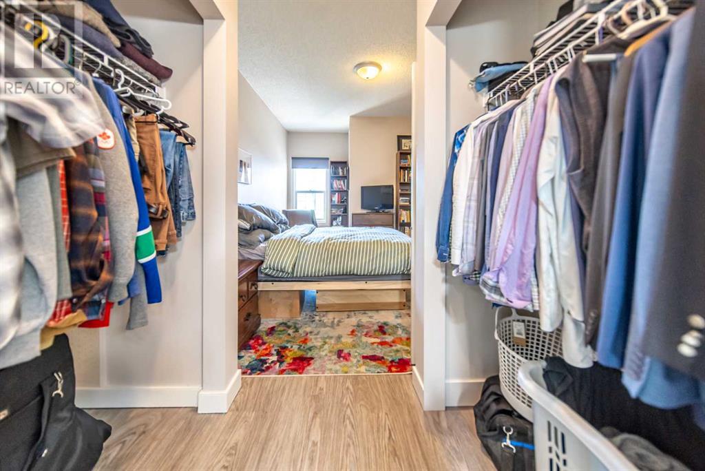 Single Family House for Sale in   Lake Fraser Drive SE Lake Bonavista Calgary 