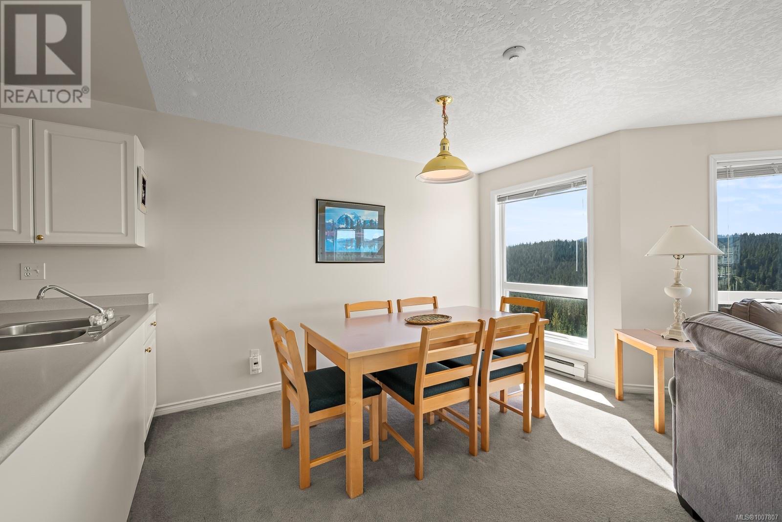 309 1201 Henry Rd, Courtenay