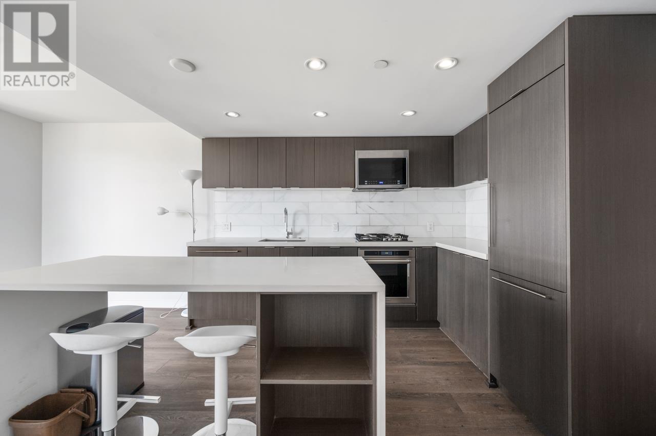 Photo 3 of 706 8238 Lord Street, Vancouver BC