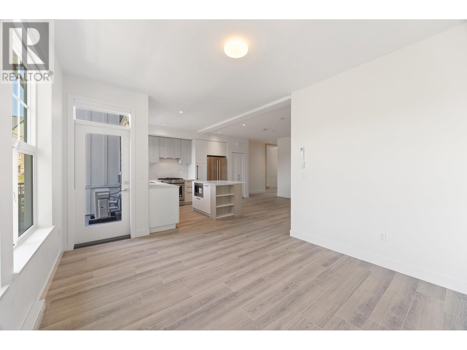 Photo 5 of 103 3421 Queenston Avenue, Coquitlam BC