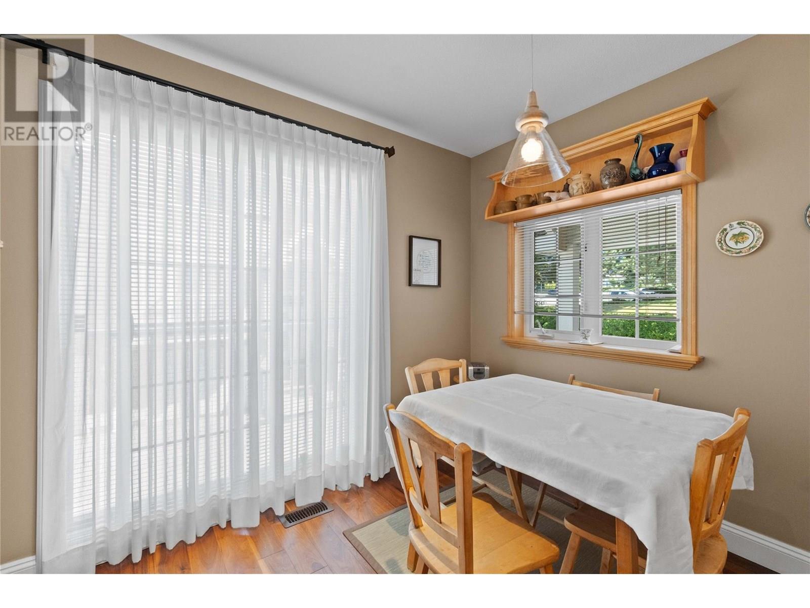 Photo 11 of 660 24 Street Ne Unit 6, Salmon Arm BC