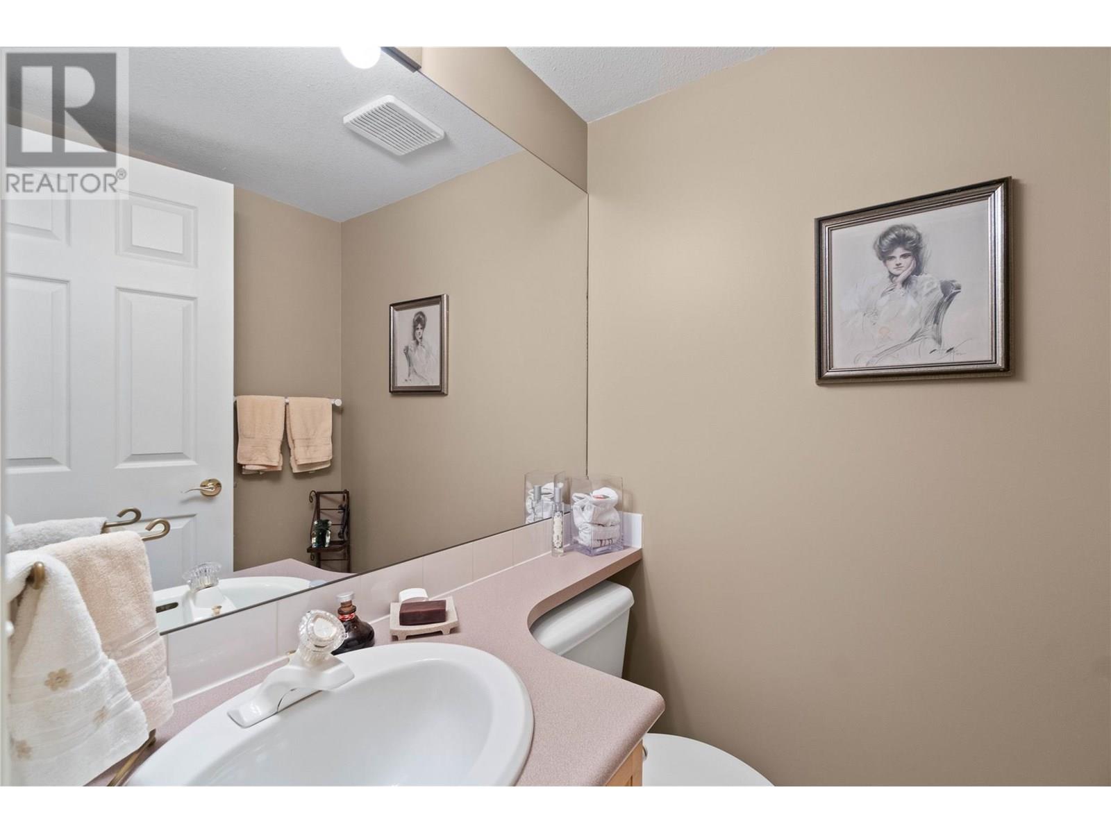 Photo 15 of 660 24 Street Ne Unit 6, Salmon Arm BC