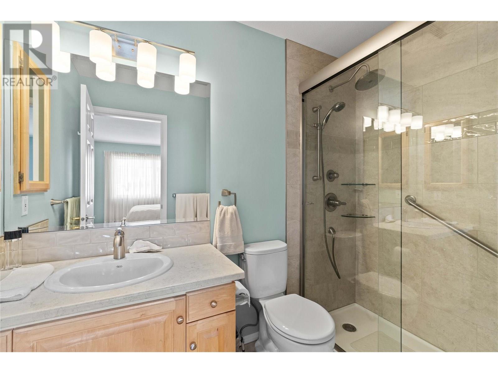 Photo 19 of 660 24 Street Ne Unit 6, Salmon Arm BC