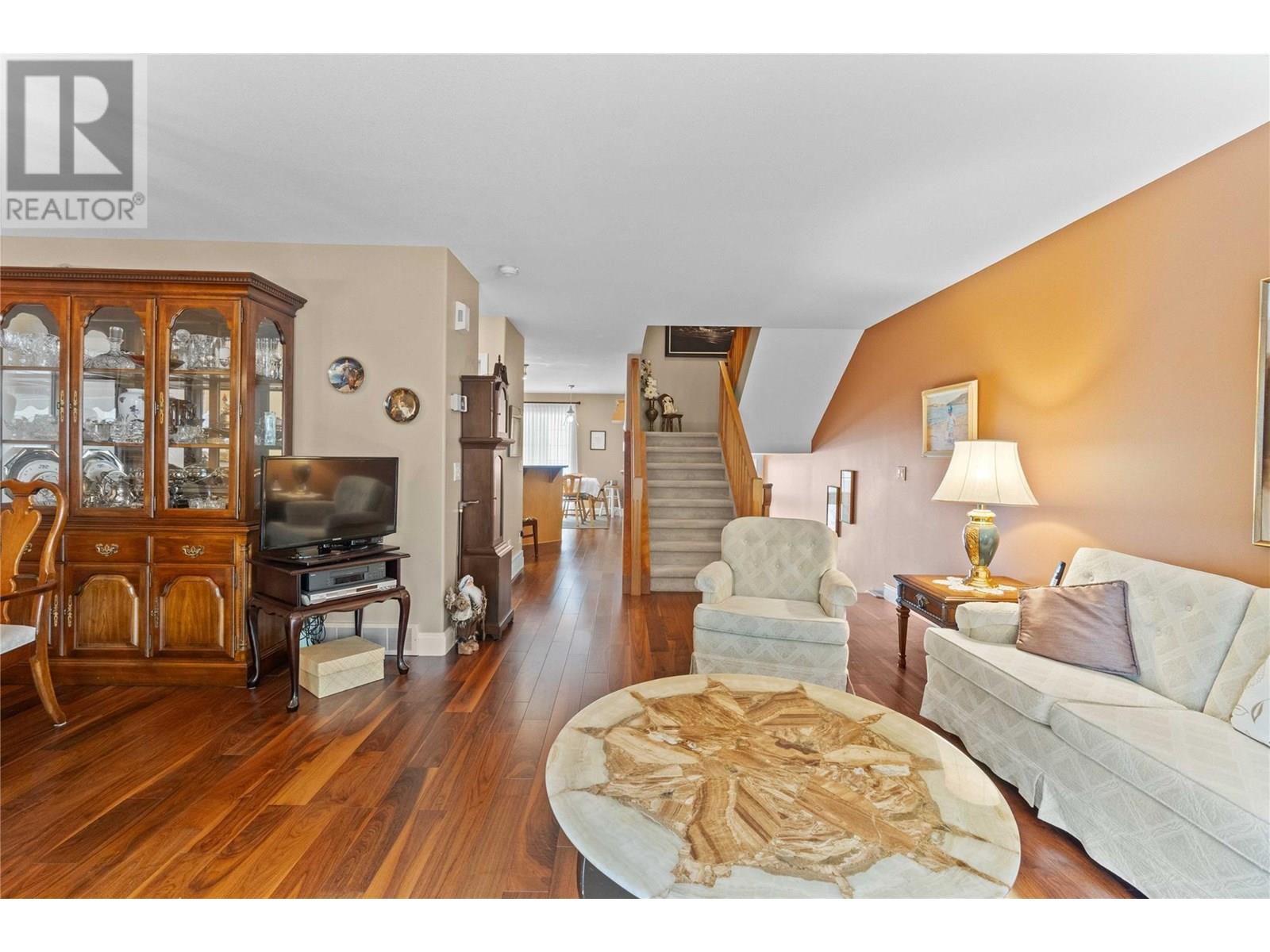 Photo 6 of 660 24 Street Ne Unit 6, Salmon Arm BC