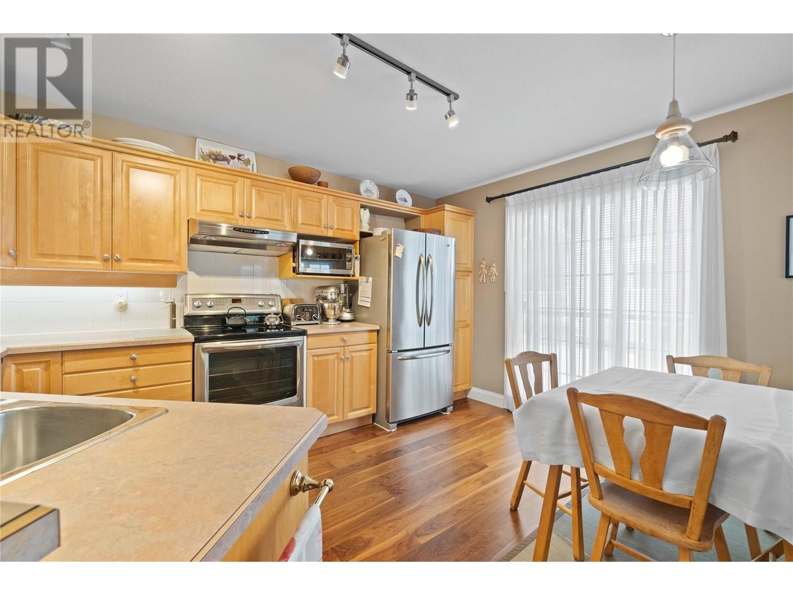 Photo 8 of 660 24 Street Ne Unit 6, Salmon Arm BC
