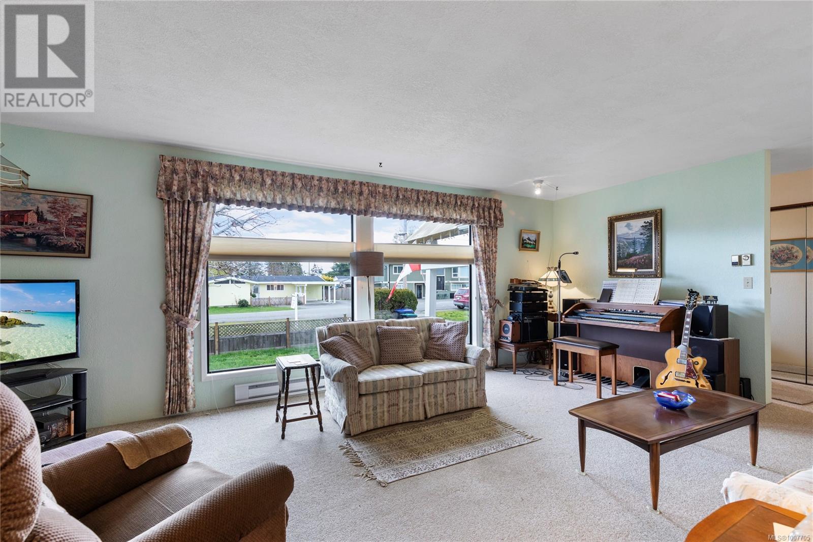 Photo 15 of 191 Mckinnon St, Parksville BC