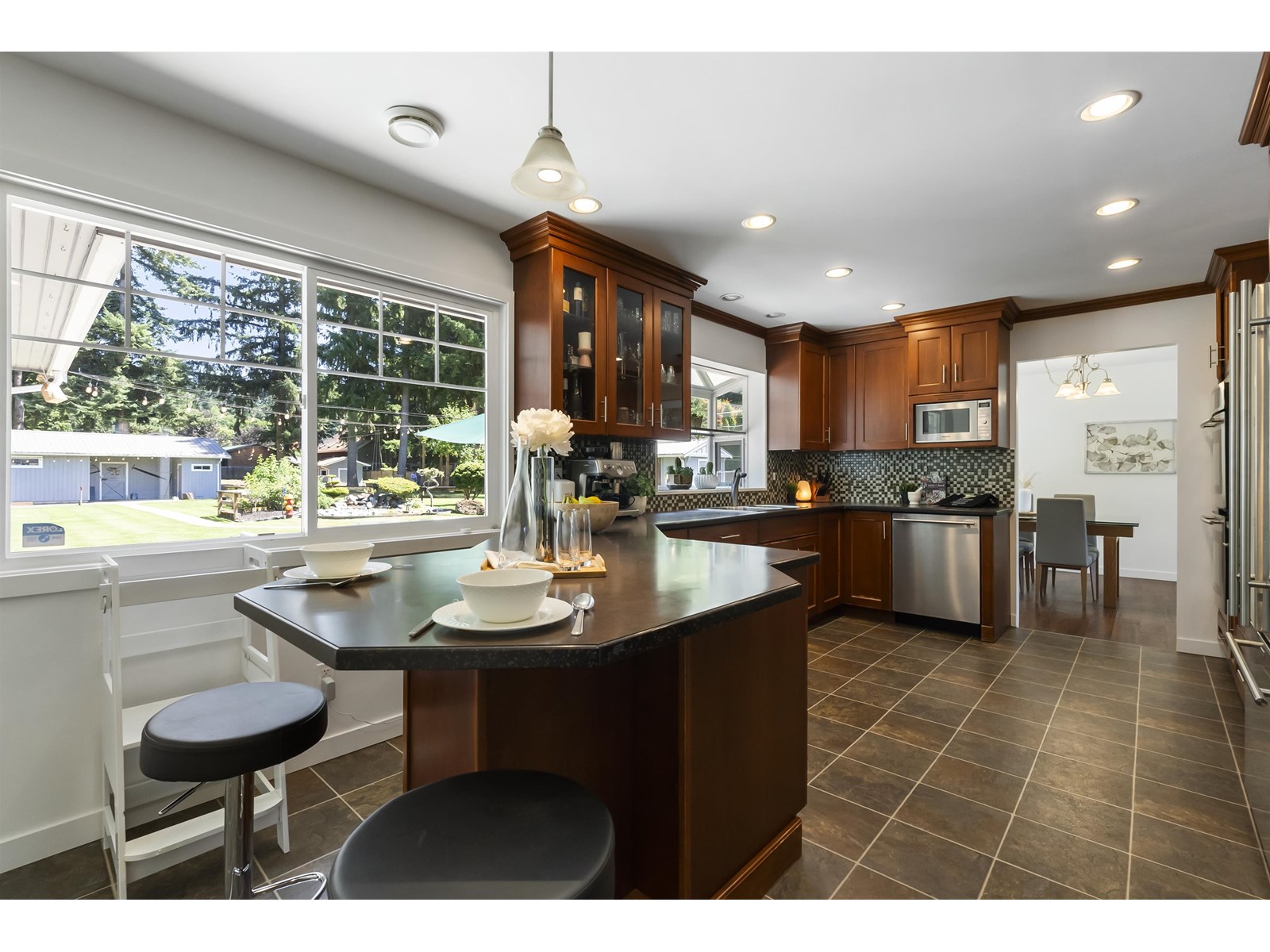 Photo 6 of 5564 238 Street, Langley BC