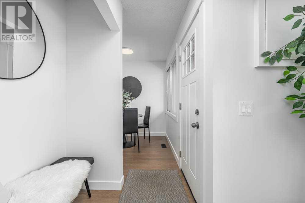 Single Family House for Sale in    Avenue NW Huntington Hills Calgary 